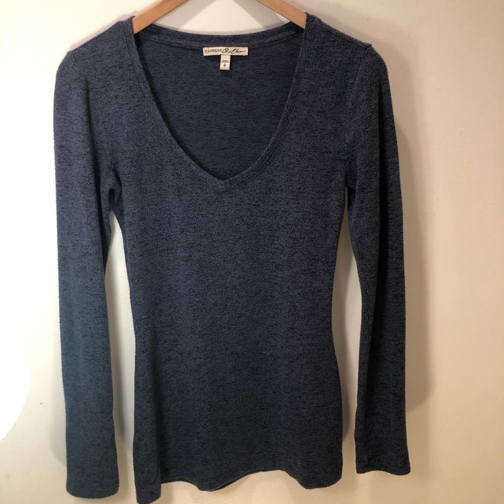 Fitted sweater bundle